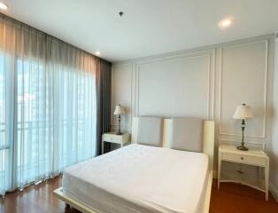 Bright 24  3 Bedroom Duplex Condo in Phrom Phong