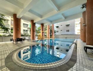 Acadamia Grand Tower  2 Bedroom Condo in Phrom Phong