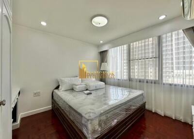 Acadamia Grand Tower  2 Bedroom Condo in Phrom Phong