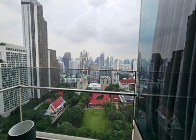 The Esse Asoke  2 Bedroom Condo in Sukhumvit 21