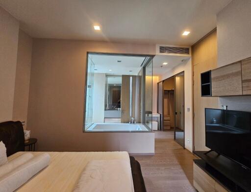 The Esse Asoke  2 Bedroom Condo in Sukhumvit 21