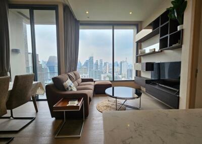 The Esse Asoke  2 Bedroom Condo in Sukhumvit 21