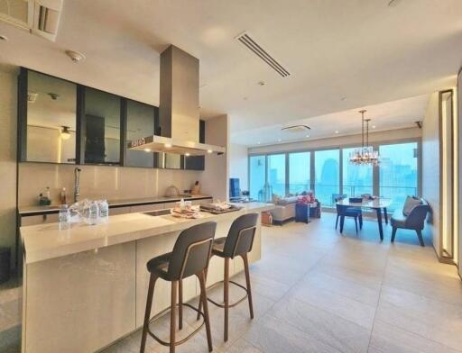 3 Bedroom Condo For Sale in 185 Rajadamri