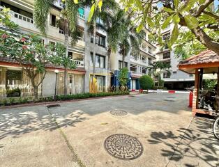 Baan Chan  Affordable 2 Bedroom Condo in Trendy Thonglor