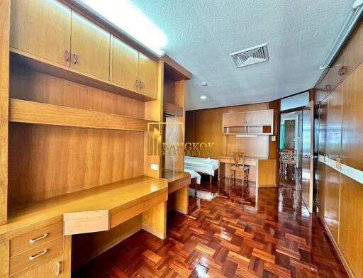 Large 3 Bedroom Apartment in Thonglor