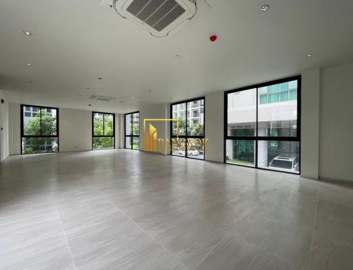 Office Building For Rent in Phrom Phong