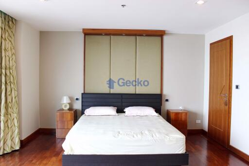4 Bedrooms Condo in Ananya Naklua Na Kluea C005351