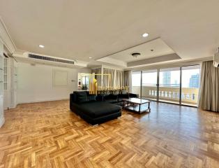 4 Bedroom Duplex Apartment in Phrom Phong