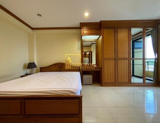 2 Bedroom Apartment in Phrom Phong