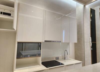 Ashton Silom  2 Bedroom Condo For Rent in Silom