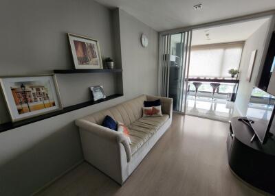 RHYTHM Sukhumvit 44/1 near BTS Ekkamai Great Location! Great View! Stylish Modern 1-Bedroom 1-Bathroom Condo for Rent