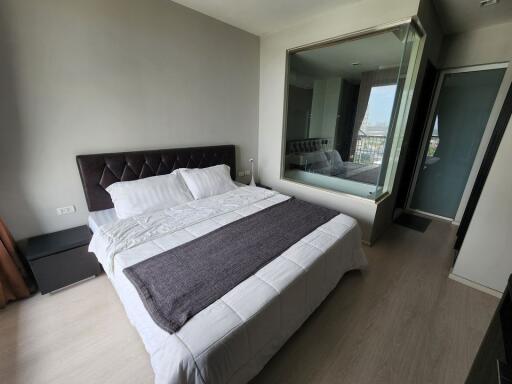 RHYTHM Sukhumvit 44/1 near BTS Ekkamai Great Location! Great View! Stylish Modern 1-Bedroom 1-Bathroom Condo for Rent