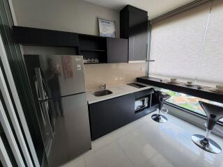 RHYTHM Sukhumvit 44/1 near BTS Ekkamai Great Location! Great View! Stylish Modern 1-Bedroom 1-Bathroom Condo for Rent