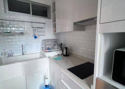 2-BR Condo at Condo One X Sukhumvit 26 near BTS Phrom Phong