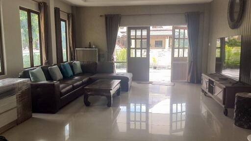 4 Bedroom House For Sale Close to the Airport