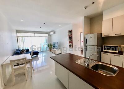 2-Bedrooms corner unit condo on high floor - Sukhumvit soi 11