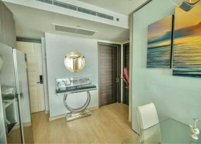 Condo for rent in Pattaya, Cetus Beachfront Condominium, sea view.