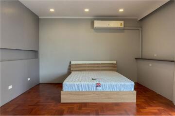 4 bed pet friendly for rent in sathon area - 920071049-707