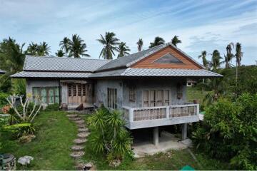 Thai Style 3 Bedrooms house for sale@Maenum