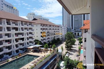 2 bedroom Condo in Jomtien Shining Star Jomtien