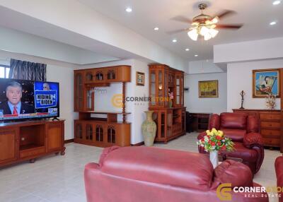 2 bedroom Condo in Jomtien Shining Star Jomtien