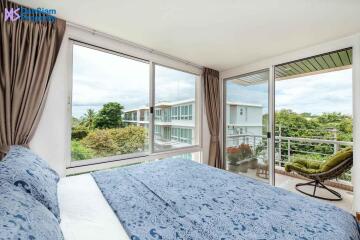 Beachfront Condo in Hua Hin Downtown at Baan Sansaran