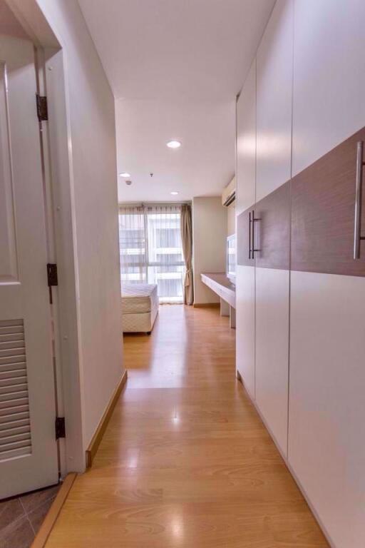 2 bed Condo in Serene Place Sukhumvit 24 Khlongtan Sub District C018433