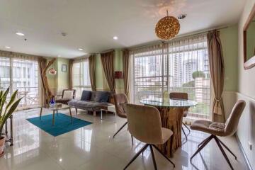 2 bed Condo in Serene Place Sukhumvit 24 Khlongtan Sub District C018433