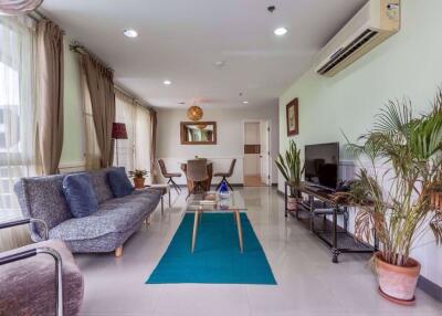 2 bed Condo in Serene Place Sukhumvit 24 Khlongtan Sub District C018433