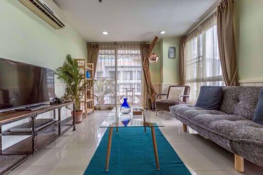 2 bed Condo in Serene Place Sukhumvit 24 Khlongtan Sub District C018433