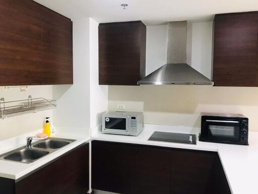 2 bed Condo in The Rajdamri Lumphini Sub District C018242