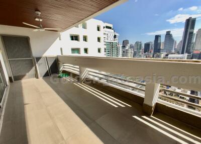 4-Bedrooms Apartment on high floor with balconies - Asok BTS