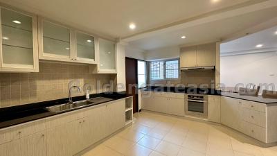 Spacious 3-Bedrooms with big balcony - Asok BTS