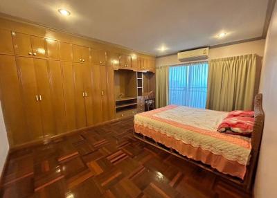 Condo for rent in Sriracha, Eastern Tower, fully furnished, sea view.