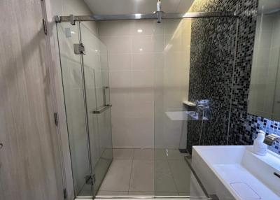 333 Riverside near MRT Bang Pho 1-Bedroom 1-Bathroom Condo for Rent