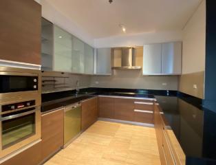 Domus  3 Bed Condo For Rent in Asoke