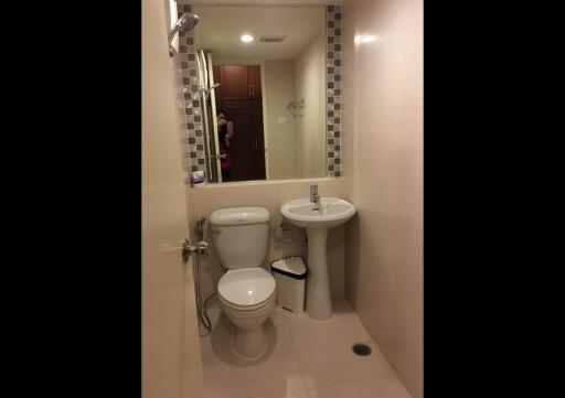 Baan Suanpetch  3 Bedroom Condo in Phrom Phong BR10995CD