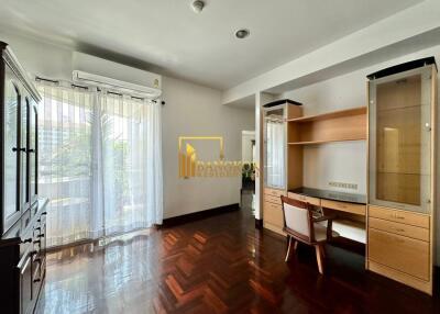 Spacious 2 Bedroom Apartment in Popular Sathorn Area