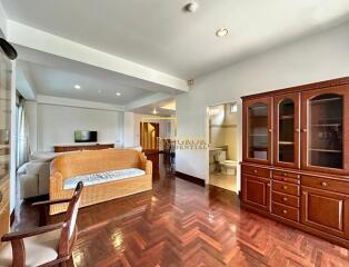 Spacious 2 Bedroom Apartment in Popular Sathorn Area