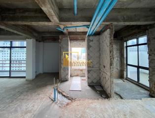 La Maison Ruamrudee  3 Bedroom Bareshell Condo For Sale in Phloen Chit