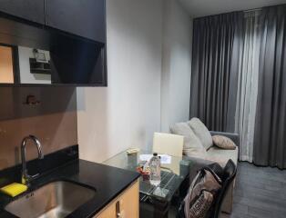 The Edge Sukhumvit  1 Bedroom Condo For Rent in Asoke