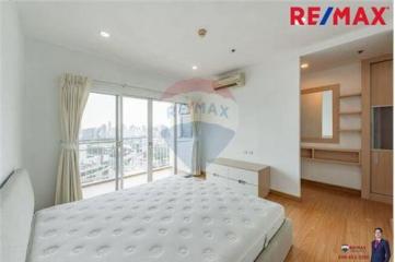 48 Sqm., 1 Bed Condo listed for ฿ 4,355,000.