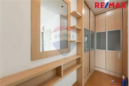 48 Sqm., 1 Bed Condo listed for ฿ 4,355,000.