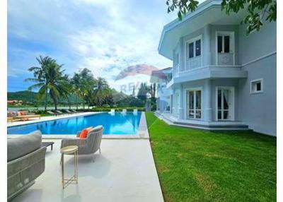 Modern Exclusive Luxury Villa, 4 Bed 4.5 Baht - 920601001-231