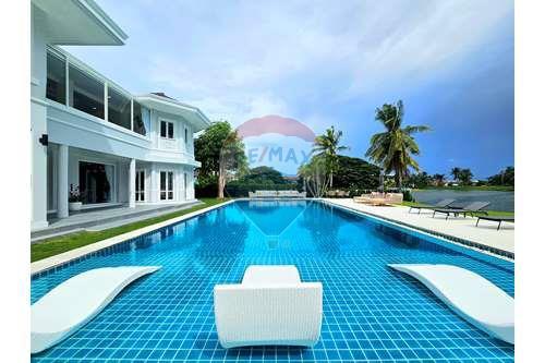 Modern Exclusive Luxury Villa, 4 Bed 4.5 Baht - 920601001-231