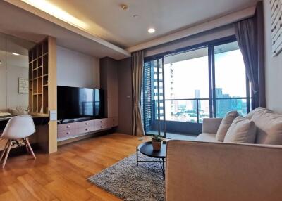 2 bed Condo in The Lumpini 24 Khlongtan Sub District C018561