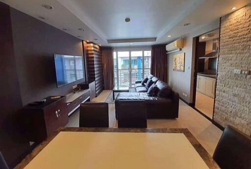 2 bed Condo in Avenue 61 Khlong Tan Nuea Sub District C013397