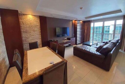 2 bed Condo in Avenue 61 Khlong Tan Nuea Sub District C013397