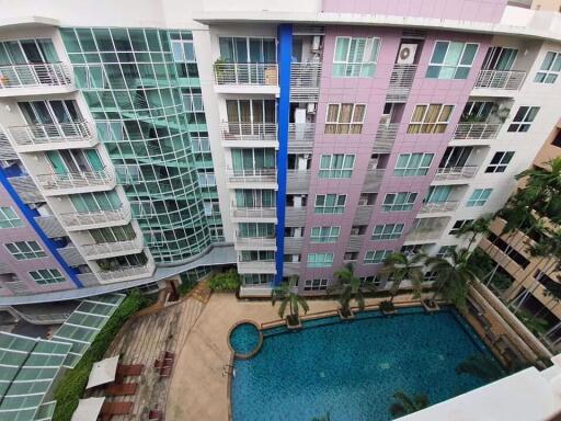 2 bed Condo in Avenue 61 Khlong Tan Nuea Sub District C013397