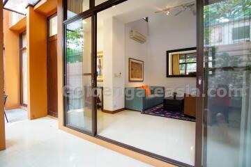 3-Bedrooms Townhome in secure compound - Phrom Phong